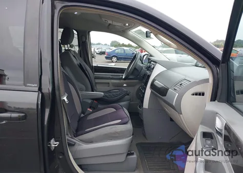 2010 Dodge Grand Caravan Sxt from USA, damaged, VIN 2D4RN5D19AR215735